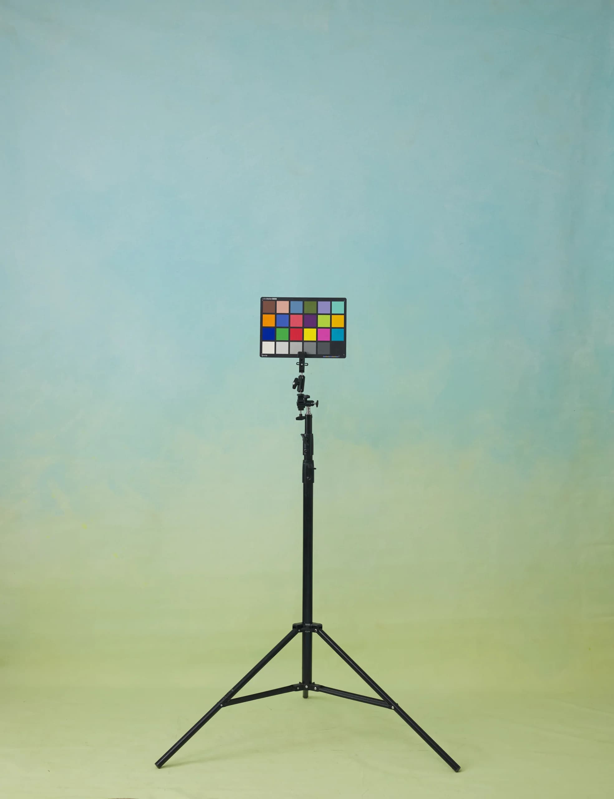 CB008R - Gradient GRUE hand-painted canvas backdrop, view 1