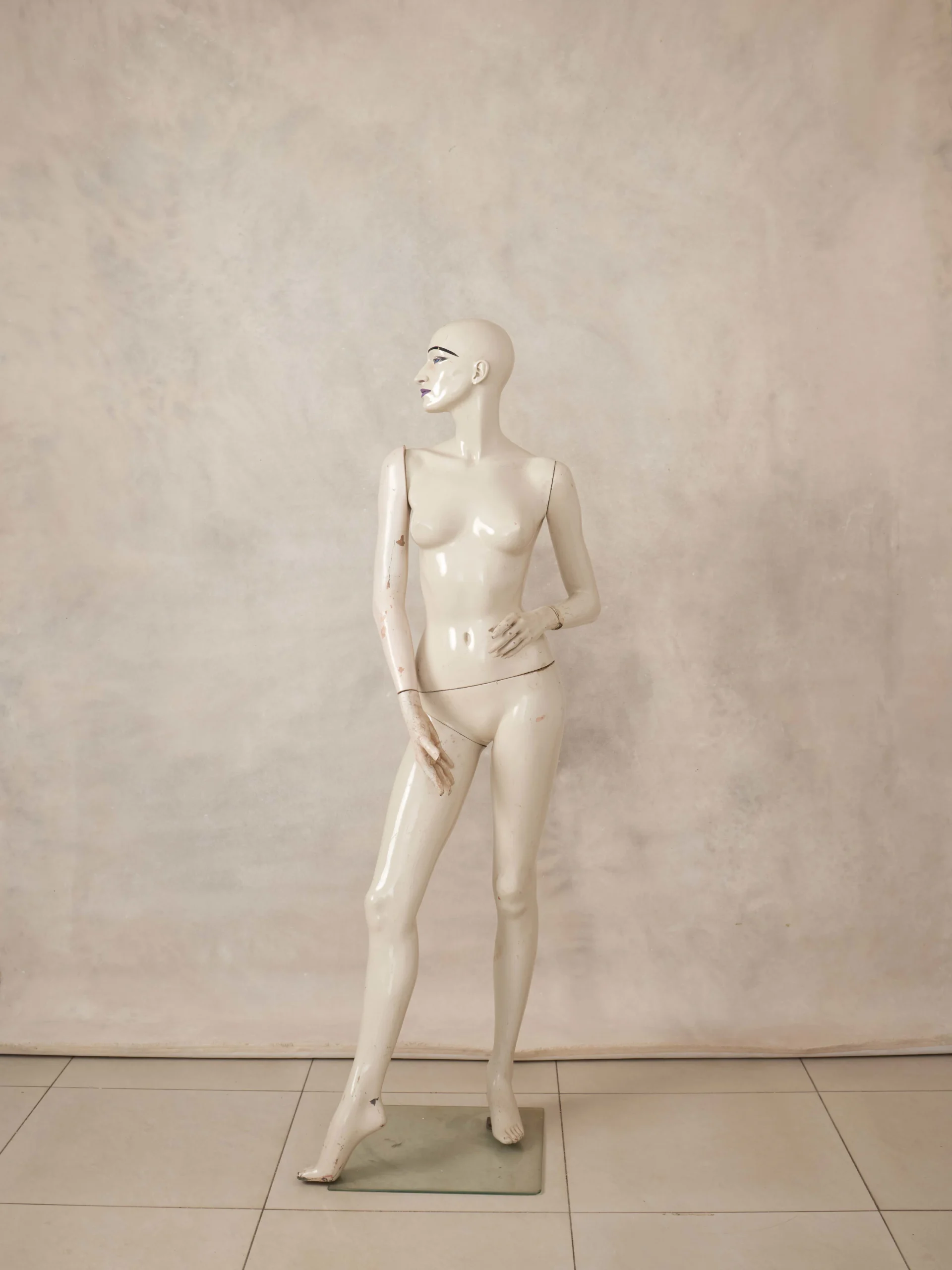 CB118R - Ivory Plaster hand-painted canvas backdrop, view 1